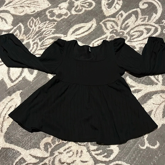 SHEIN black top. New. Very soft. - Picture 1 of 3